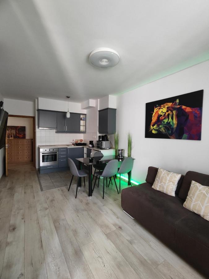 Dolce Vita Zafir Apartman Budapest Exterior photo